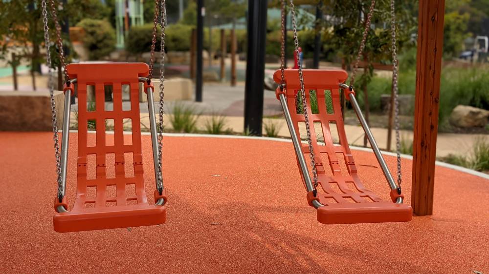 Glenbrook Park and playground support swings