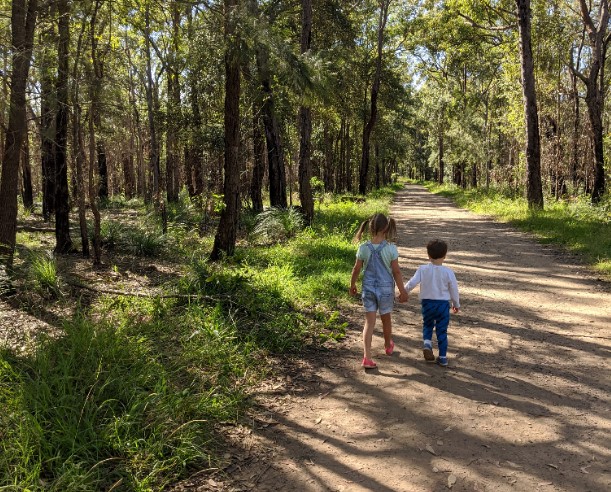 marges and elizabeth lookout glenbrook boy and girl holding hands