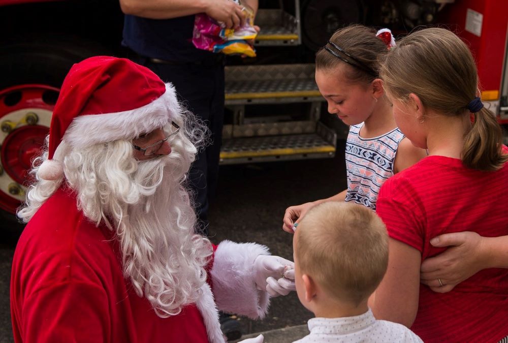 santa run blue mountains