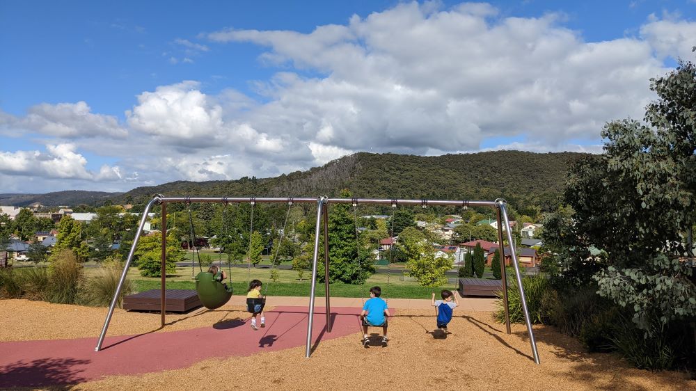 lithgow adventure playground swings