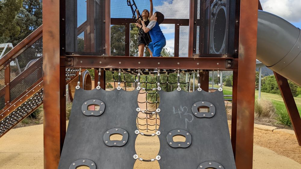 lithgow adventure playground climbing walls