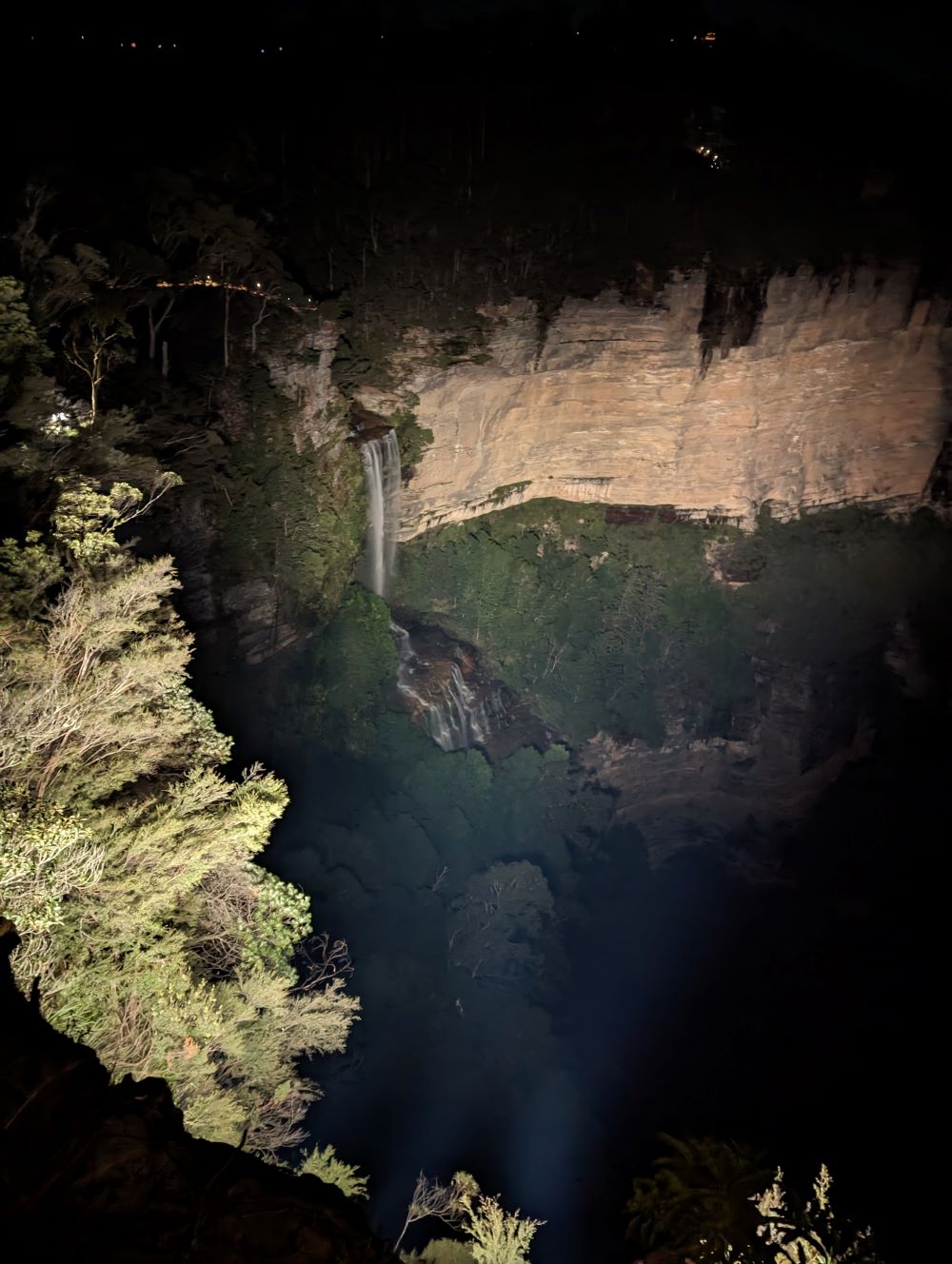katoomba falls night lit walk