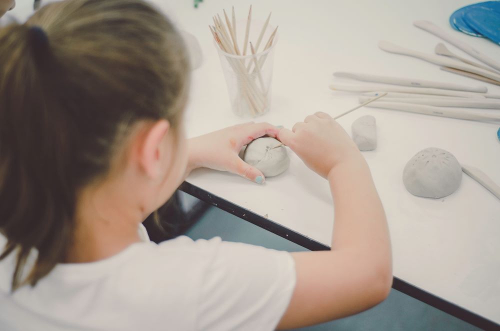 penrith regional gallery school holidays art workshops