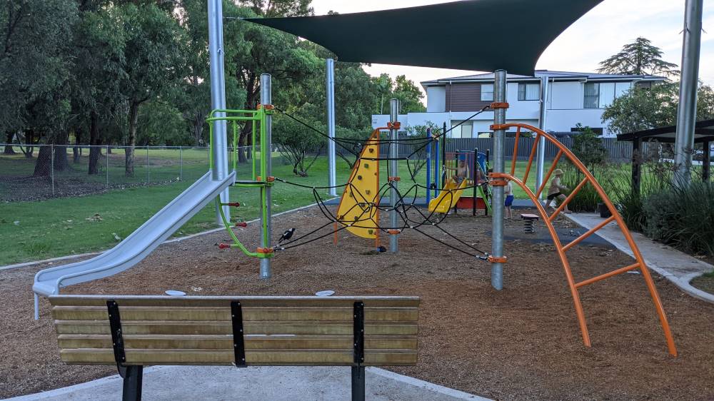 Pamela Parade Reserve Playground Leonay park bench