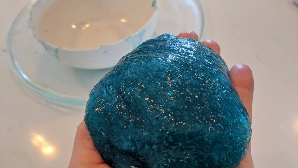 natural slime finsihed in the hand