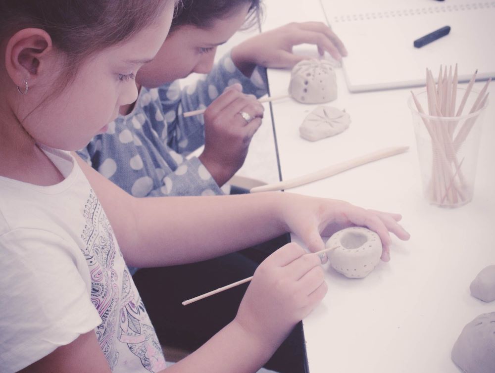 Blue Mountains school holiday activities Autumn Easter School Holidays 2022 art workshops Lewers Gallery