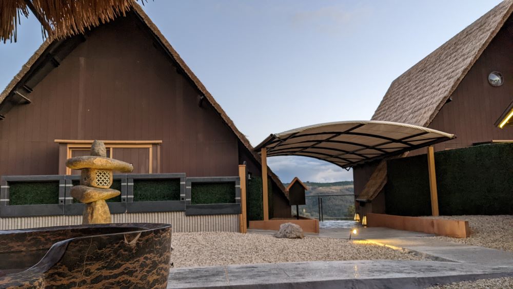 japanese bath house blue mountains outdoor stone hot bath