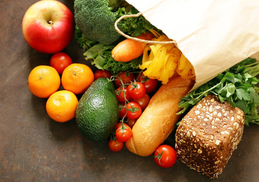 fruit and vegetables for school lunchbox