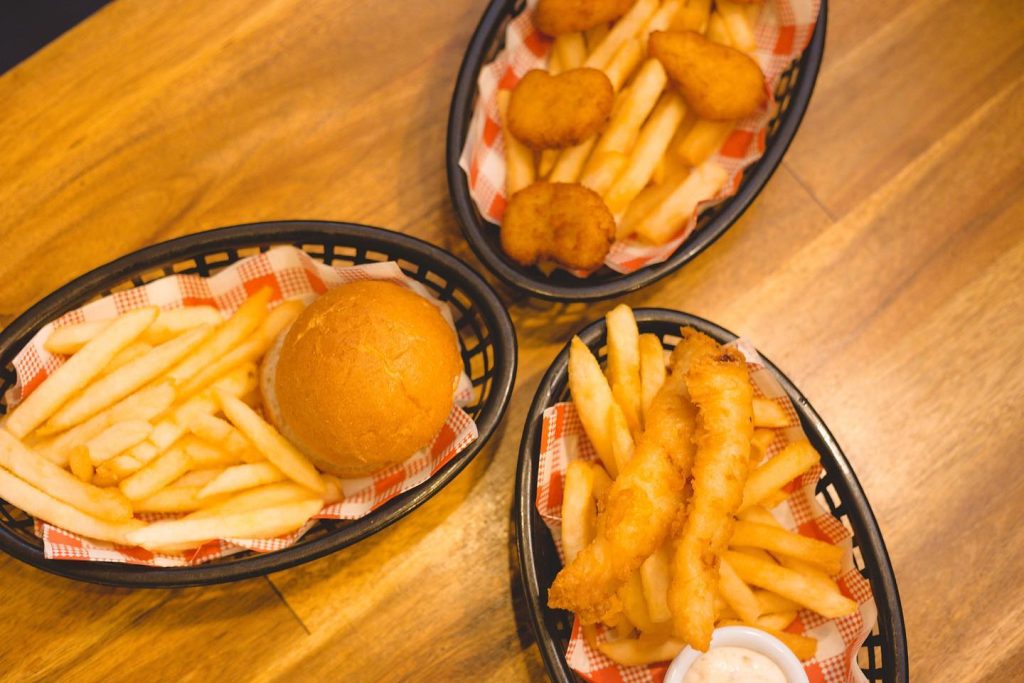 kids eat free in the blue mountains aunty ed's katoomba three kids meals with chips